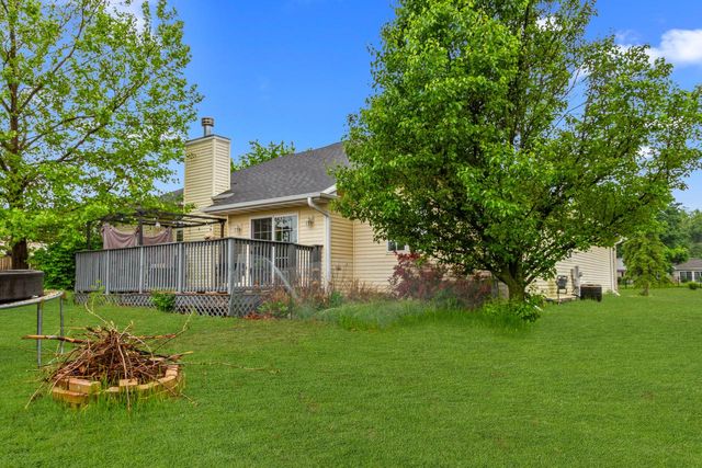 N1586 Washington AVENUE, Lake Geneva, WI 53147