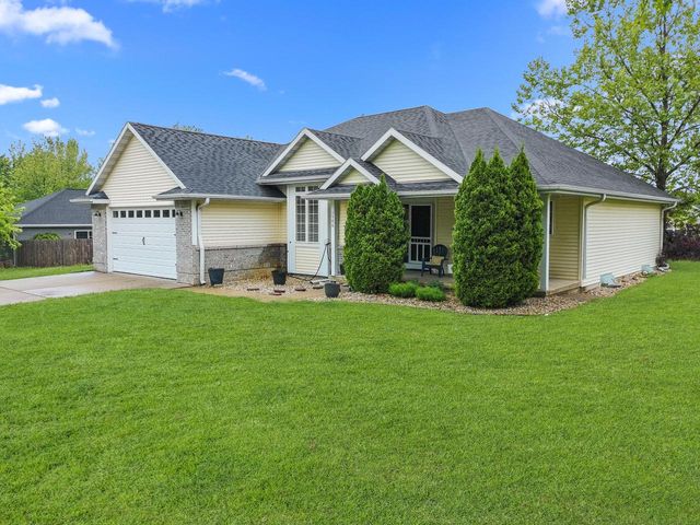 N1586 Washington AVENUE, Lake Geneva, WI 53147