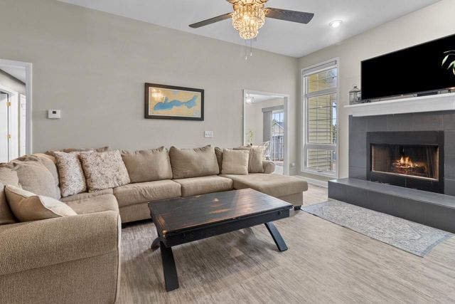 N1586 Washington AVENUE, Lake Geneva, WI 53147