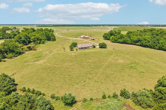 346 SE County Road 0090, Powell, TX 75153