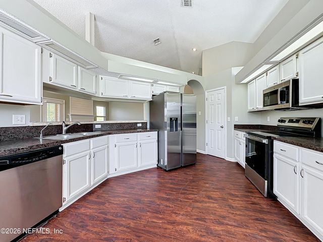 8672 BANDERA Circle S, Jacksonville, FL 32244