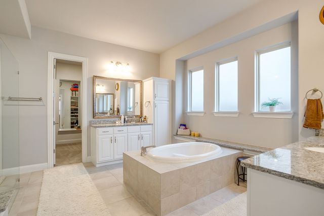 11829 Kynborrow Road, Fort Worth, TX 76052