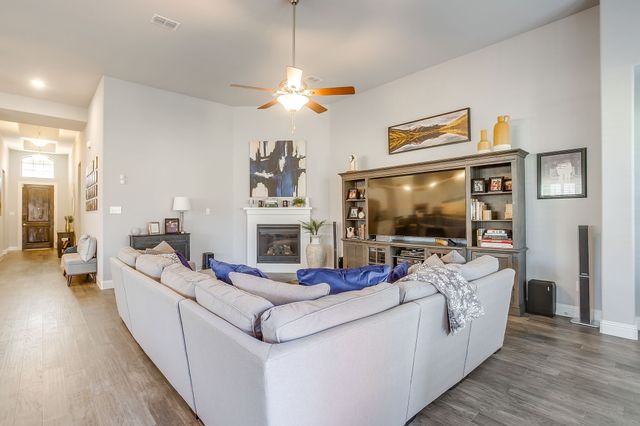 11829 Kynborrow Road, Fort Worth, TX 76052