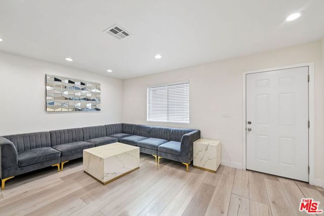 13473 Kagel Canyon Street, Arleta, CA 91331
