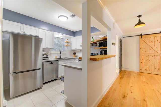 12973 Trail Hollow Dr Unit A, Houston, TX 77079