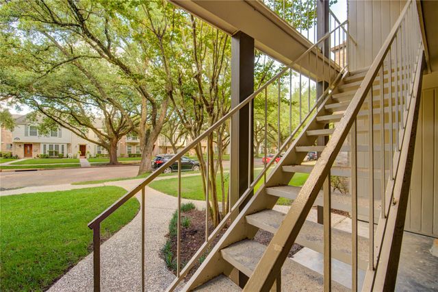 12973 Trail Hollow Dr Unit A, Houston, TX 77079