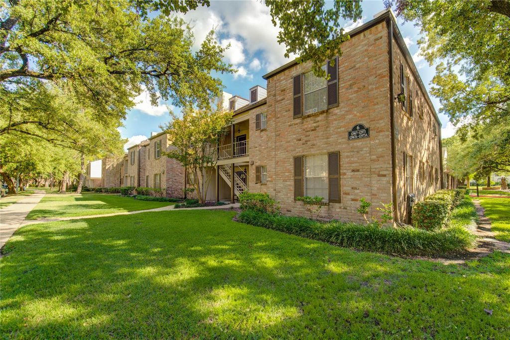 12973 Trail Hollow Dr Unit A, Houston, TX 77079