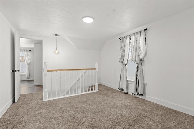 927 Albert Avenue, Kalamazoo, MI 49001