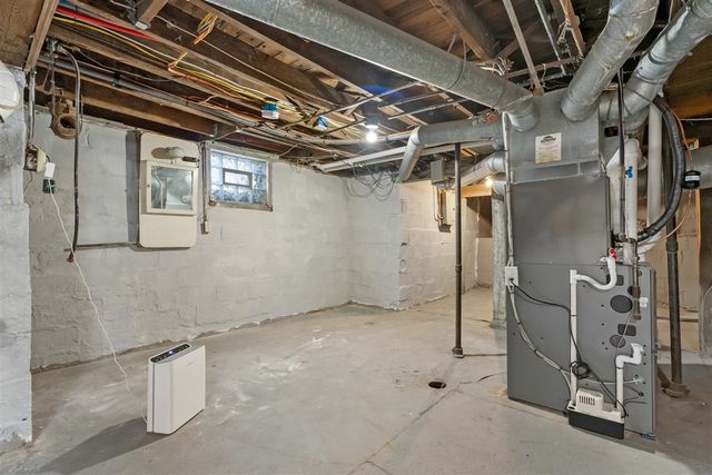 927 Albert Avenue, Kalamazoo, MI 49001