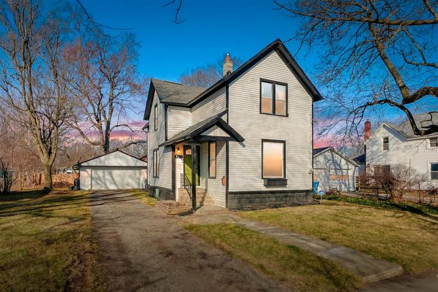 927 Albert Avenue, Kalamazoo, MI 49001