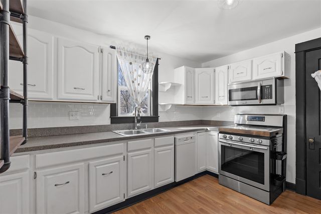 927 Albert Avenue, Kalamazoo, MI 49001