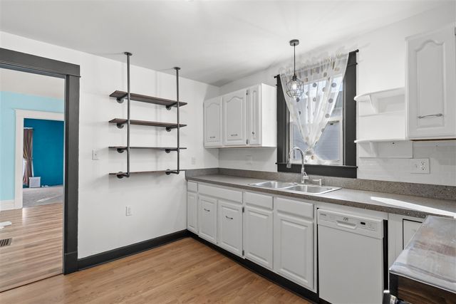 927 Albert Avenue, Kalamazoo, MI 49001