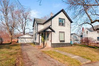 927 Albert Avenue, Kalamazoo, MI 49001