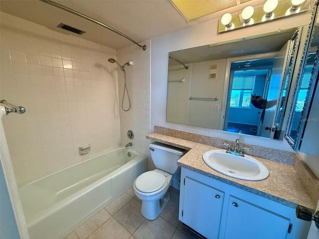 255 DOLPHIN POINT 710, Clearwater, FL 33767