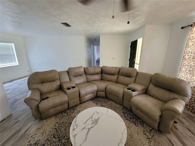 1670 TIFFIN AVENUE, Deltona, FL 32725