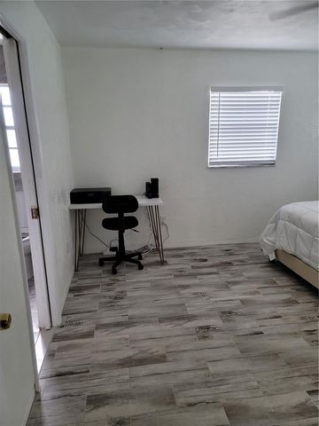 1670 TIFFIN AVENUE, Deltona, FL 32725