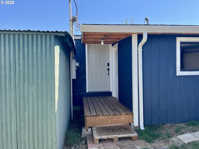 620 Se 2ND Ave, Canby, OR 97013