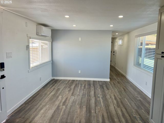 620 Se 2ND Ave, Canby, OR 97013