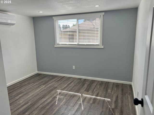 620 Se 2ND Ave, Canby, OR 97013