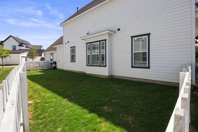 1066 Twain ST, Driftwood, TX 78619