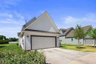 1066 Twain ST, Driftwood, TX 78619