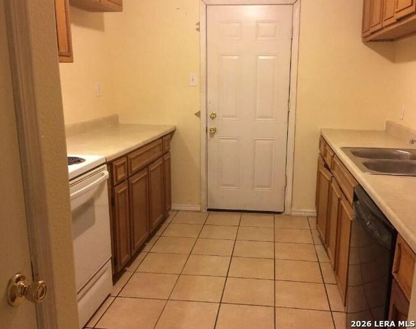 7603 Oak Chase, San Antonio, TX 78239