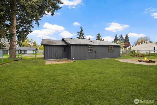 17415 6th Avenue E, Spanaway, WA 98387