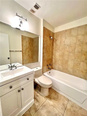 640 Cypress Club Way B12, Deerfield Beach, FL 33064