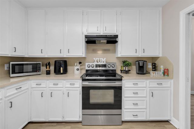 1217 Ivy Avenue, Deer Park, TX 77536