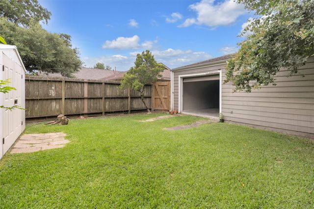 1217 Ivy Avenue, Deer Park, TX 77536