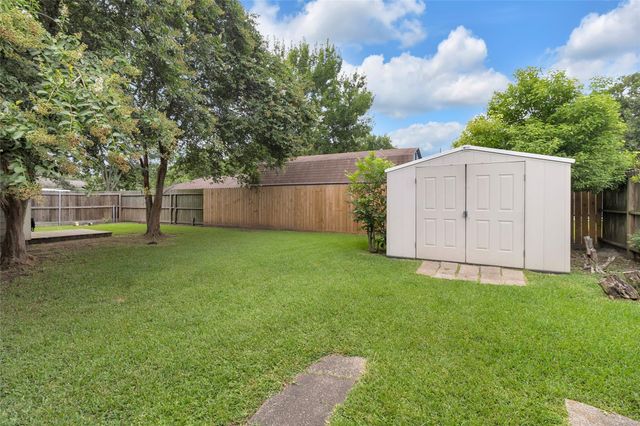 1217 Ivy Avenue, Deer Park, TX 77536