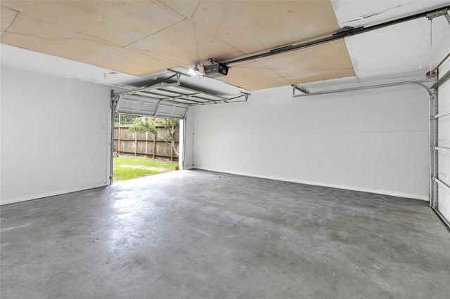 1217 Ivy Avenue, Deer Park, TX 77536