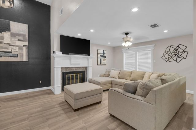 1217 Ivy Avenue, Deer Park, TX 77536