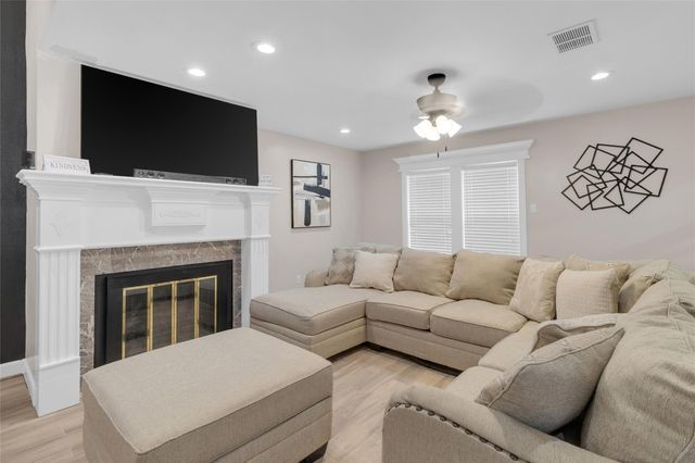 1217 Ivy Avenue, Deer Park, TX 77536