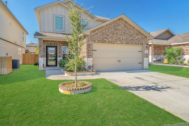 105 Honors, Floresville, TX 78114