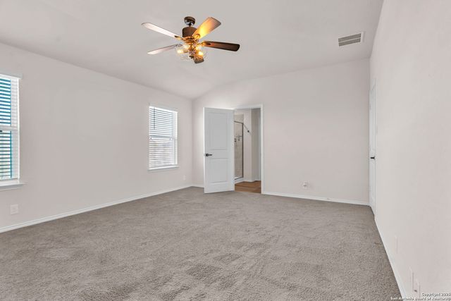 105 Honors, Floresville, TX 78114