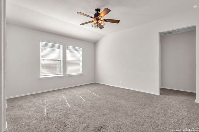 105 Honors, Floresville, TX 78114