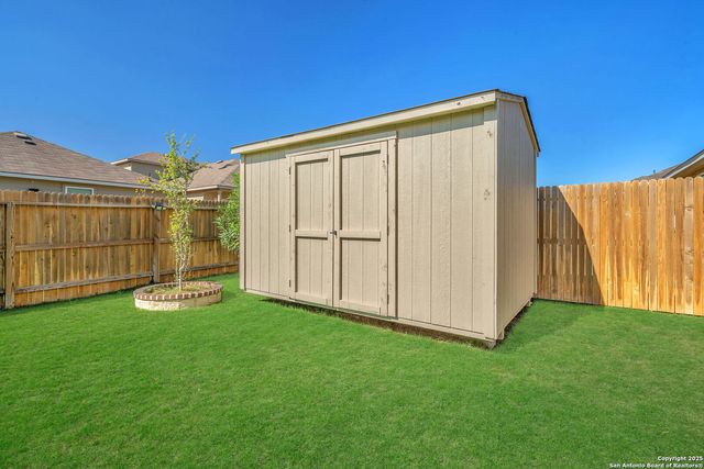 105 Honors, Floresville, TX 78114