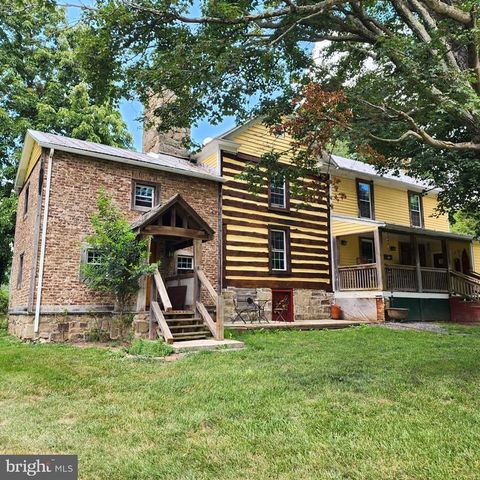 45 COUGAR HOLLOW RD, Romney, WV 26757
