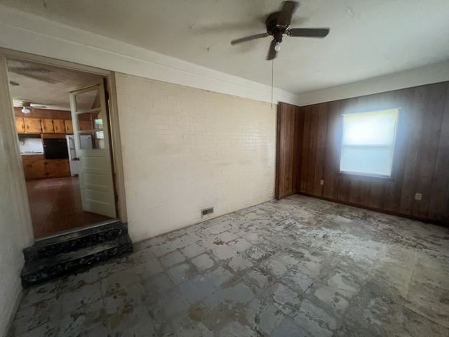 575 Jackson Rd, Portland, TN 37148