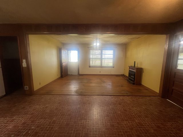 575 Jackson Rd, Portland, TN 37148