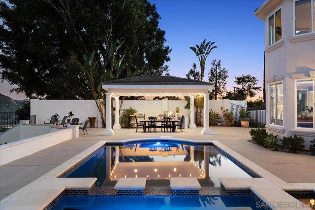 2814 Paseo Del Sol, Escondido, CA 92025