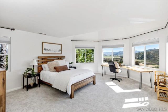 2814 Paseo Del Sol, Escondido, CA 92025