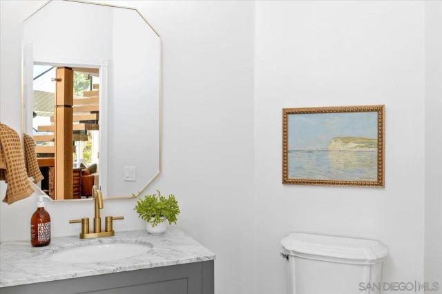 2814 Paseo Del Sol, Escondido, CA 92025