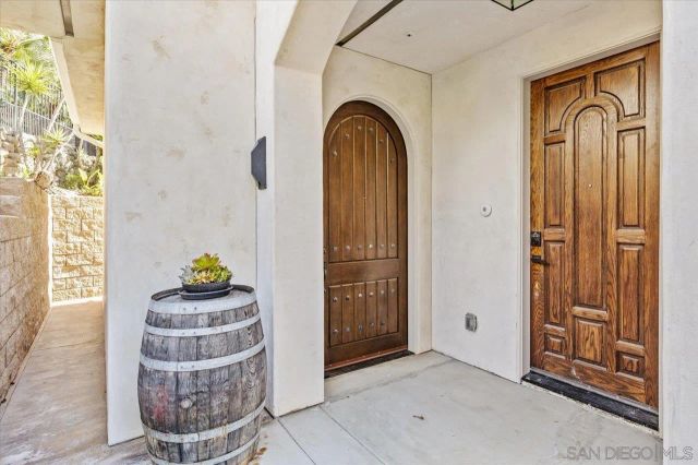 2814 Paseo Del Sol, Escondido, CA 92025