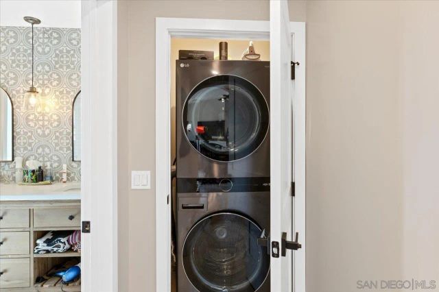 2814 Paseo Del Sol, Escondido, CA 92025