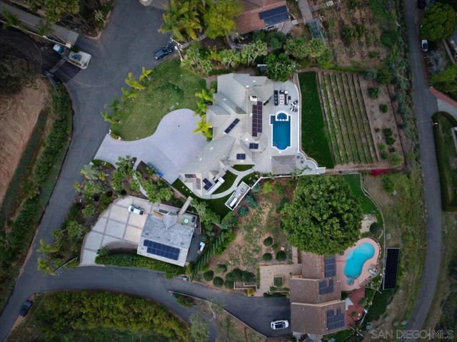 2814 Paseo Del Sol, Escondido, CA 92025