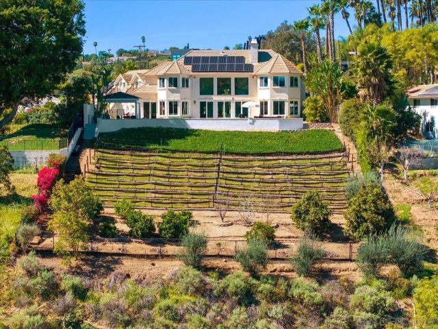 2814 Paseo Del Sol, Escondido, CA 92025