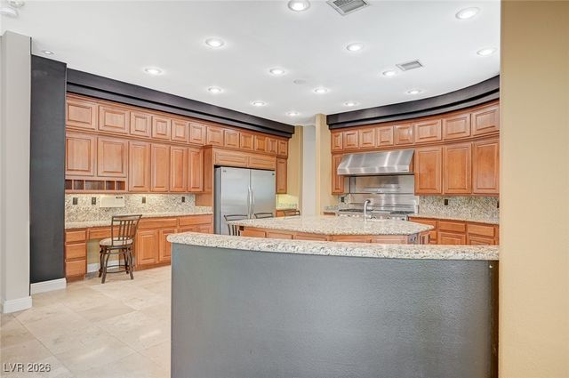 9713 Highridge Drive, Las Vegas, NV 89134