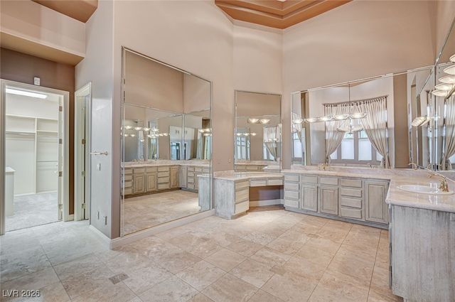 9713 Highridge Drive, Las Vegas, NV 89134